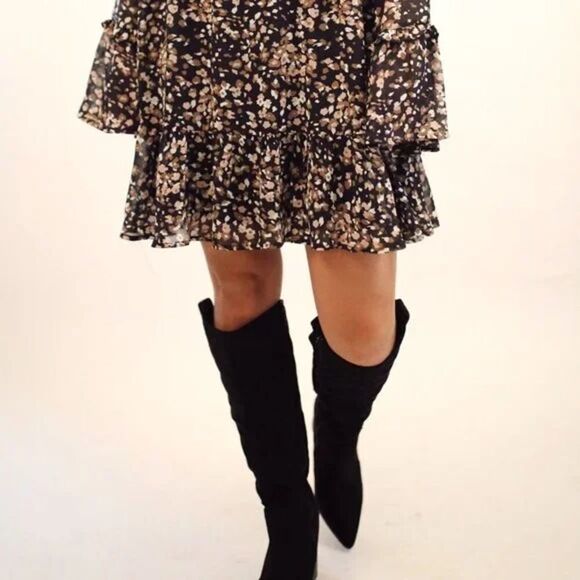 ✨Vici Floral Ruffle Bell-Sleeve Dress✨ - Picture 8 of 8